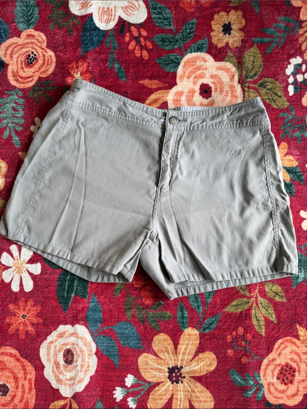 North Face Women’s Khaki Shorts